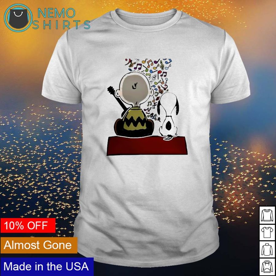 Snoopy and Charlie Brown play musical shirt