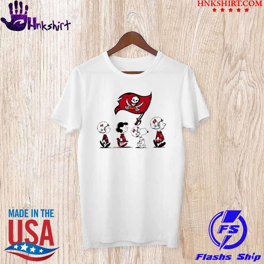 The Peanut Snoopy and friends Tampa Bay Buccaneers shirt