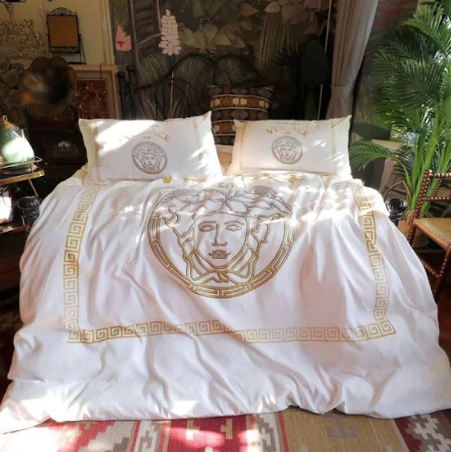 Versace Big Logo In White Background Bedding Set King Size