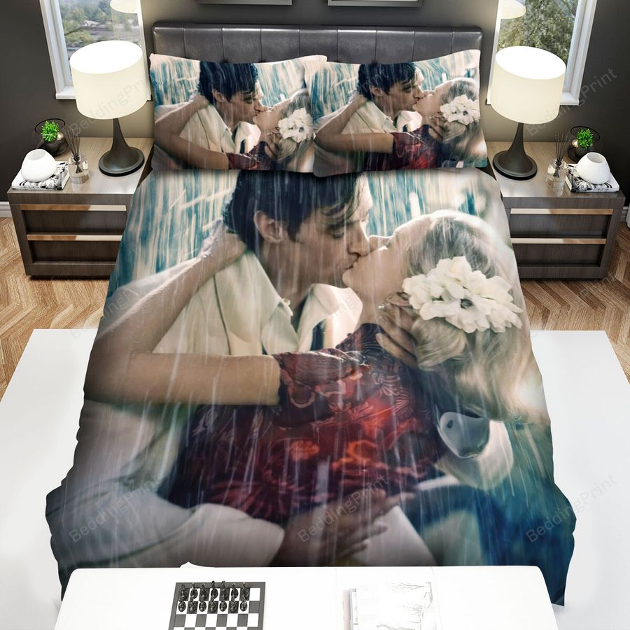 Australia (2008) Kissing In The Rain Poster Bed Sheets Spread Comforter Duvet Cover Bedding Sets