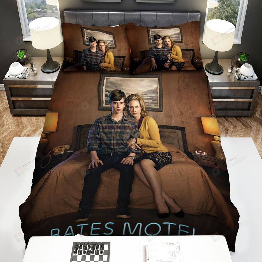 Bates Motel Sit On The Bed Bed Sheets Spread Comforter Duvet Cover Bedding Sets