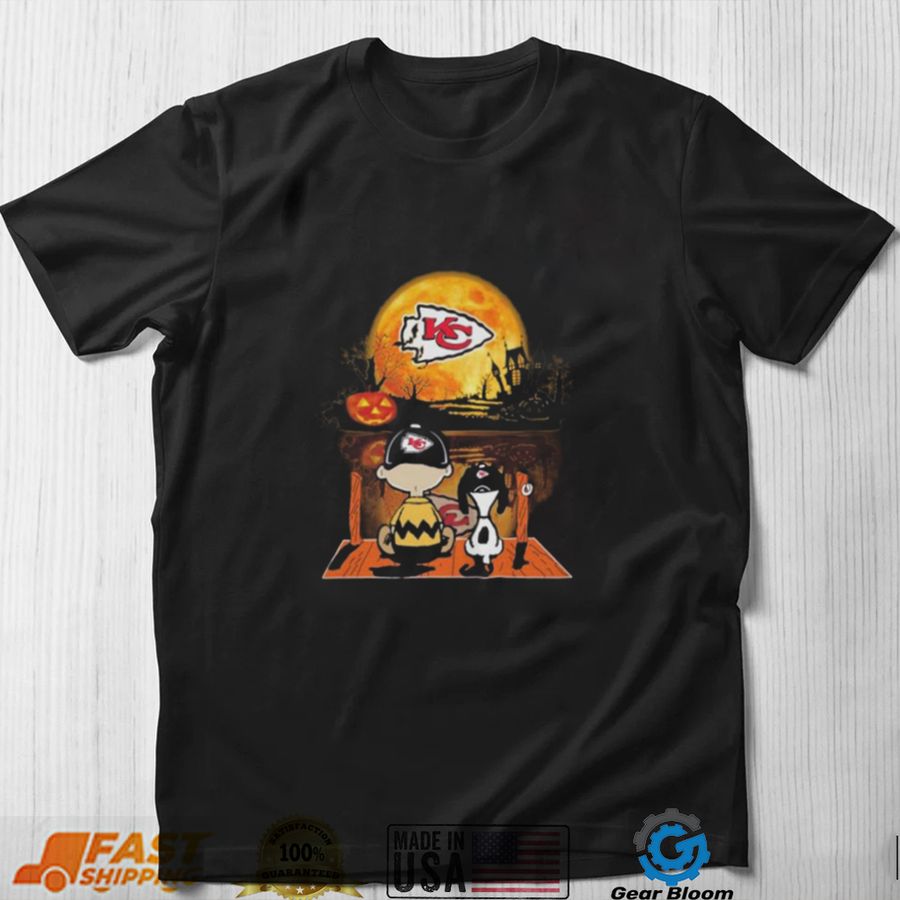 Charlie Brown And Snoopy Kansas City Chief Football Halloween Chief T Shirt