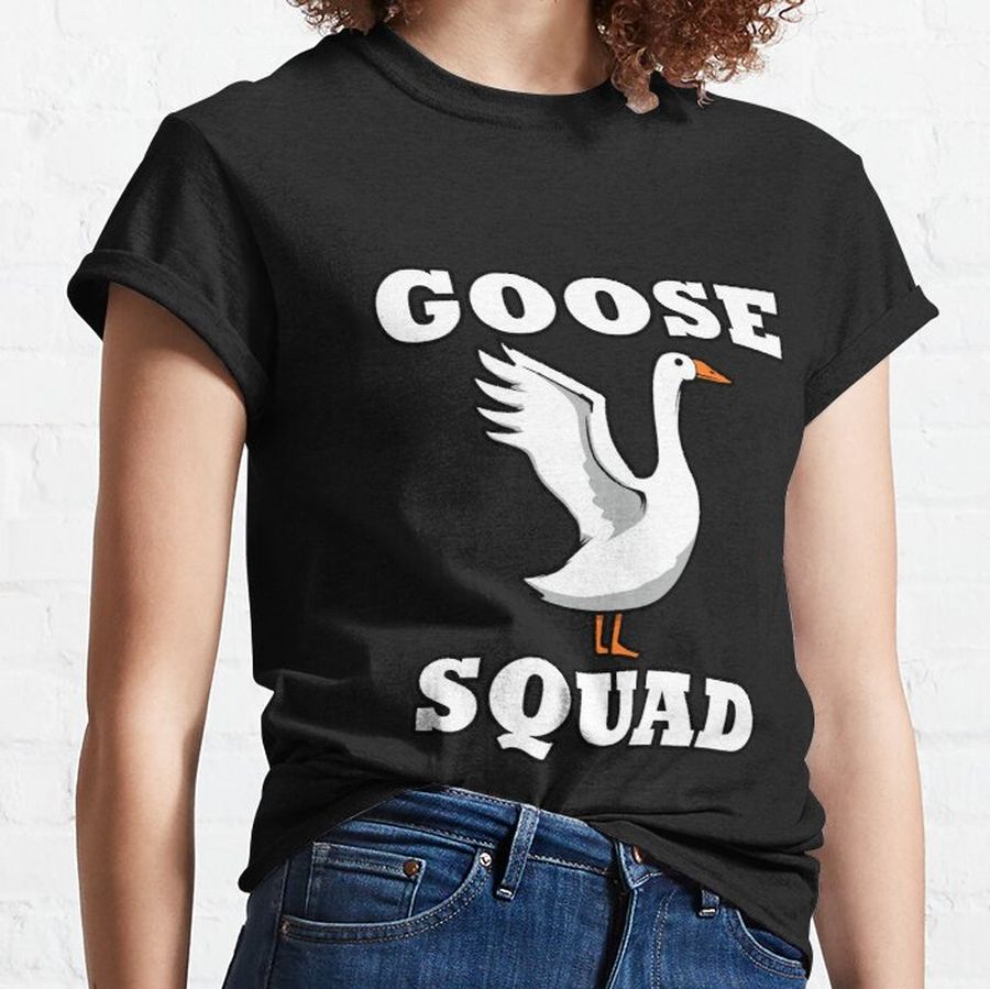 Cute Goose Wildlife Bird Nature Funny Geese Classic T-Shirt