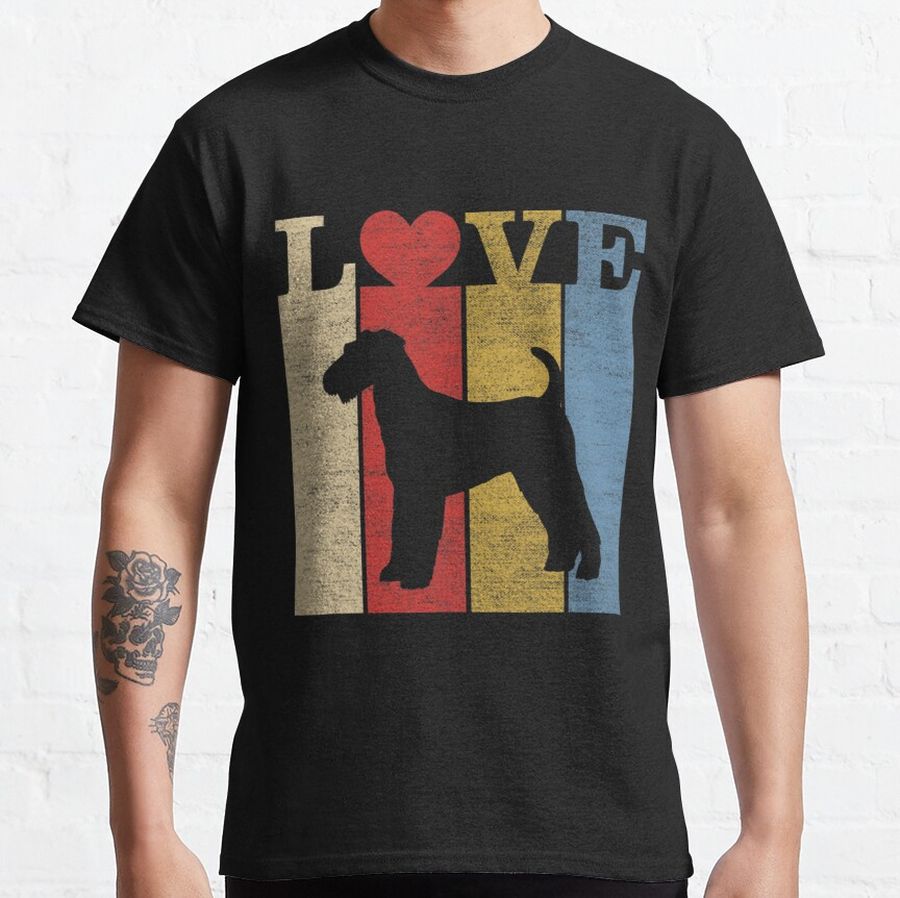 Dogs 365 Retro Love Airedale Terrier Dog Vintage Gift Classic T-Shirt