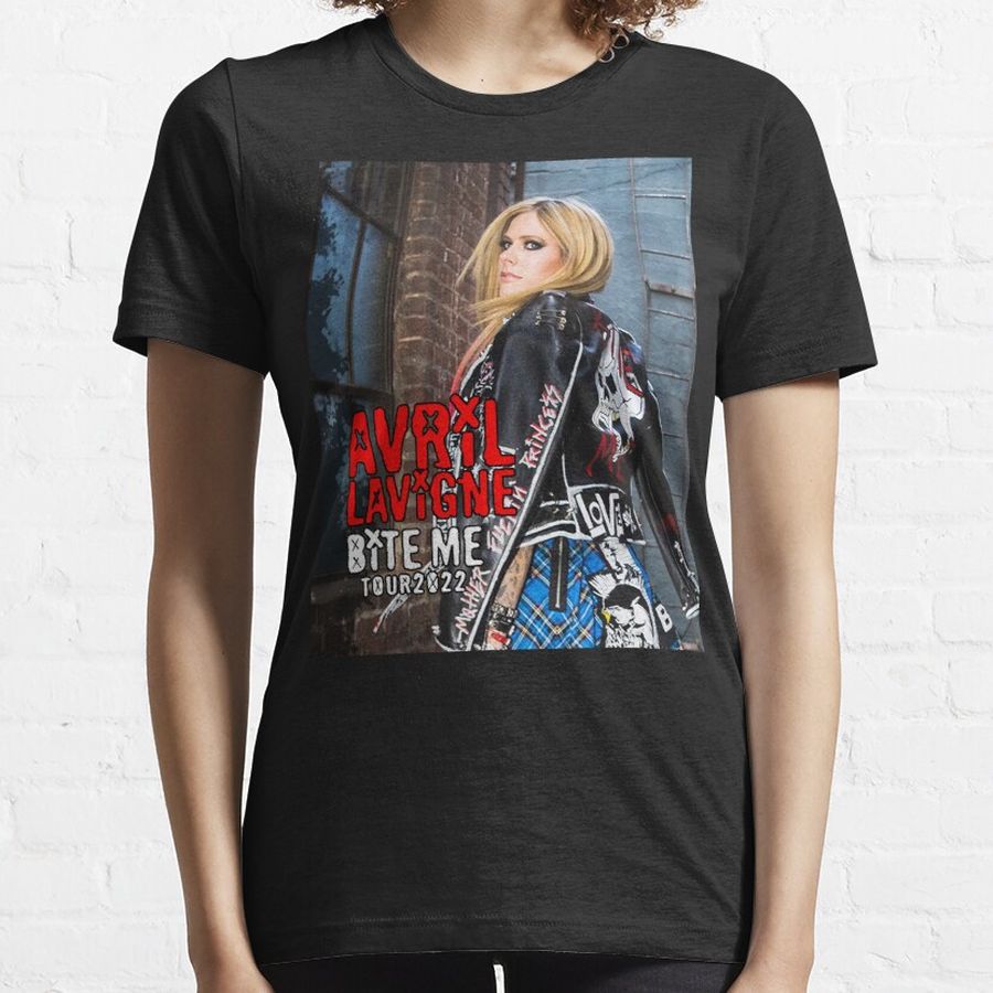 Enam Tyla Tour Lavigne  Essential T-Shirt