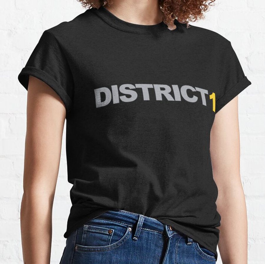 Hunger Games - District 1   Classic T-Shirt