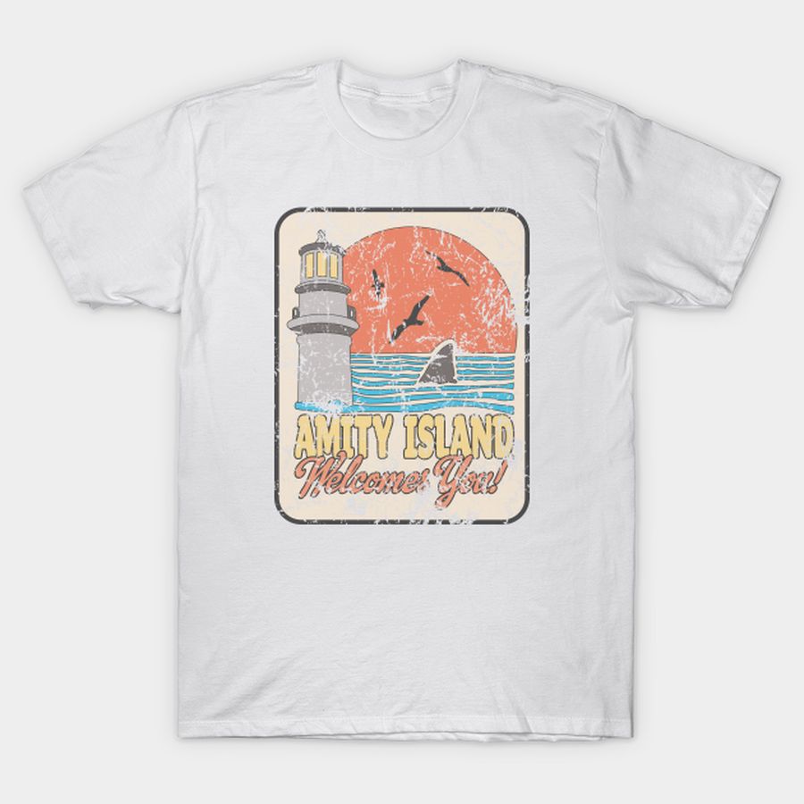 Jaws — Retro Amity Scene (weathered) T-shirt, Hoodie, SweatShirt, Long Sleeve