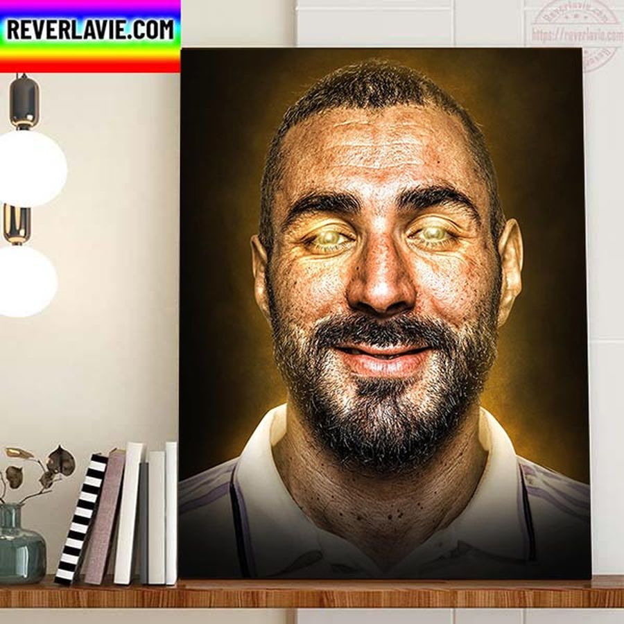 Karim Benzema With Eyes On The Ballon D'or 2022 Home Decor Poster Canvas