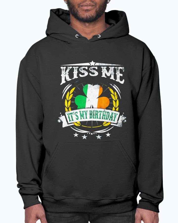 Kiss Me It’S My Birthday Pullover Hoodie