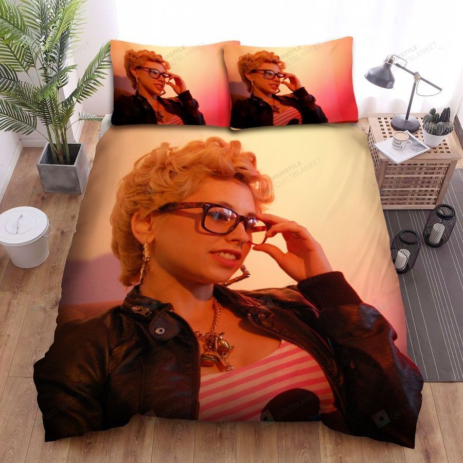 Kreayshawn Music And Glasses Bed Sheets Spread Comforter Duvet Cover Bedding Sets
