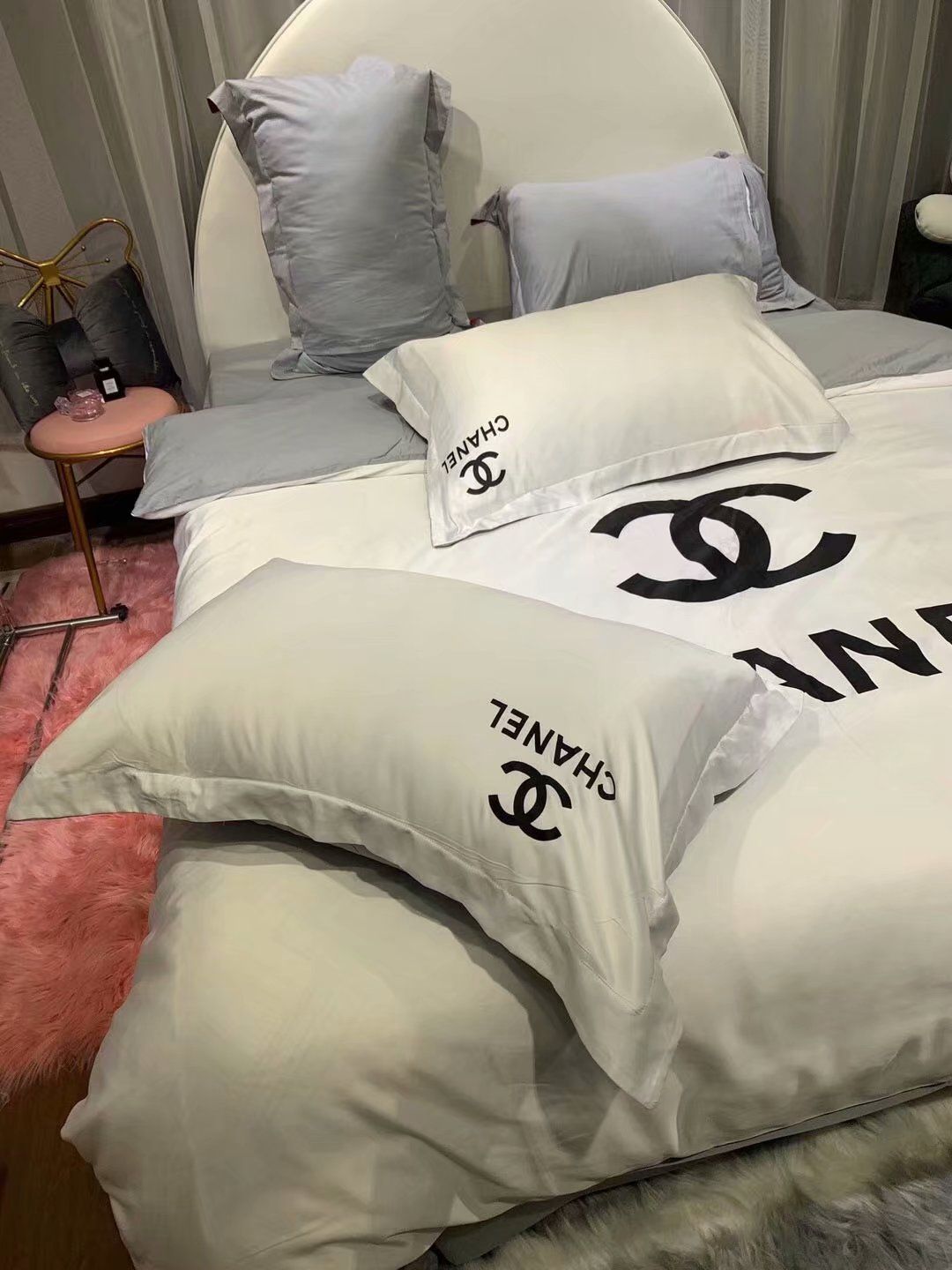 Luxury CN Chanel Type 81 Bedding Sets Duvet Cover Luxury Brand Bedroom Sets