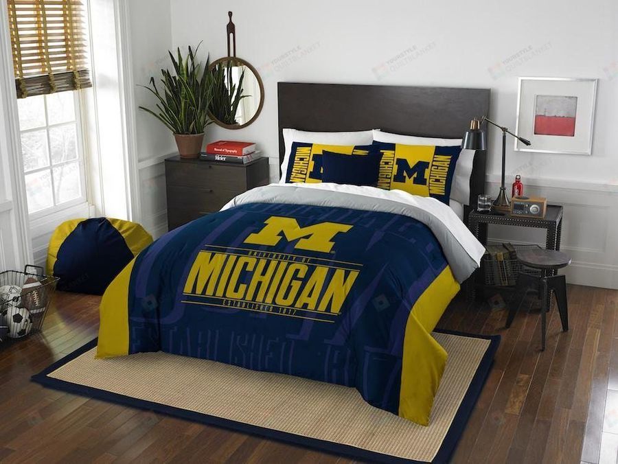 Michigan Wolverines Gs-Cl-Kl2309 Bedding Set (Duvet Cover & Pillow Cases)