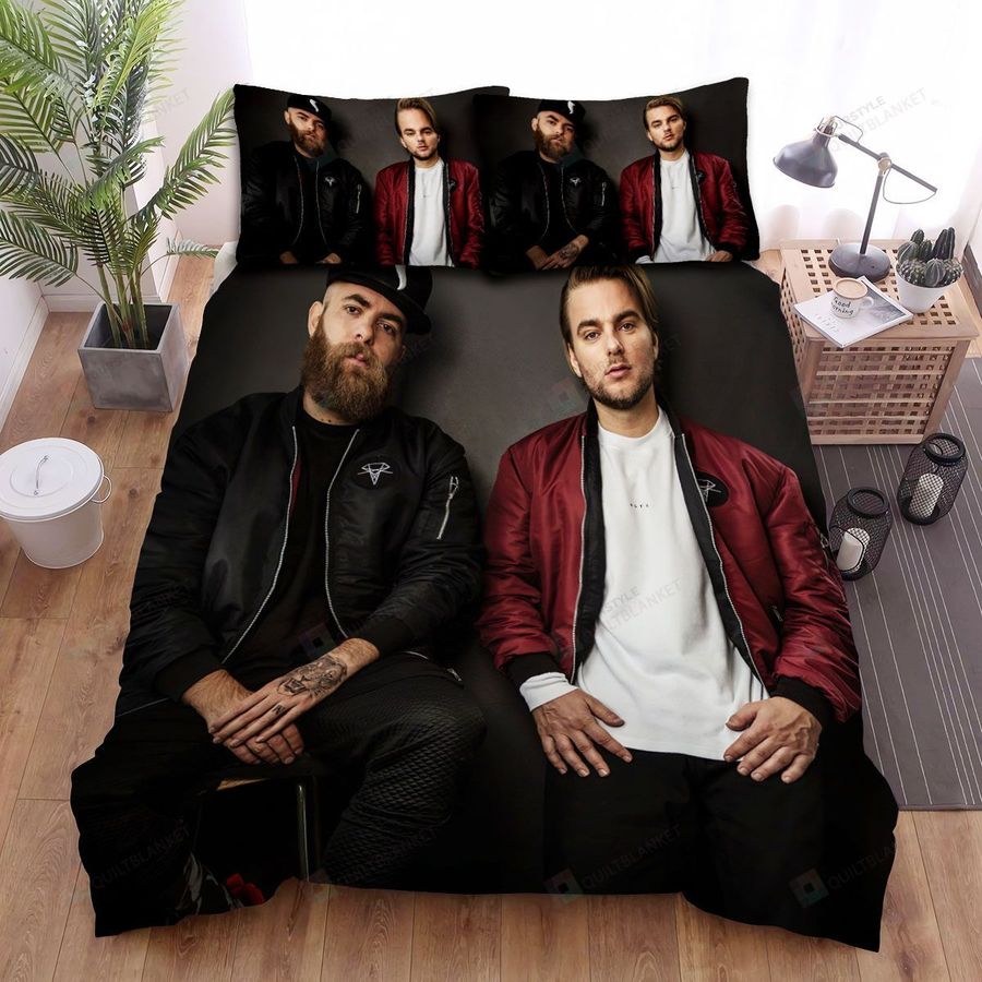 Showtek Band Posing Bed Sheets Spread Comforter Duvet Cover Bedding Sets