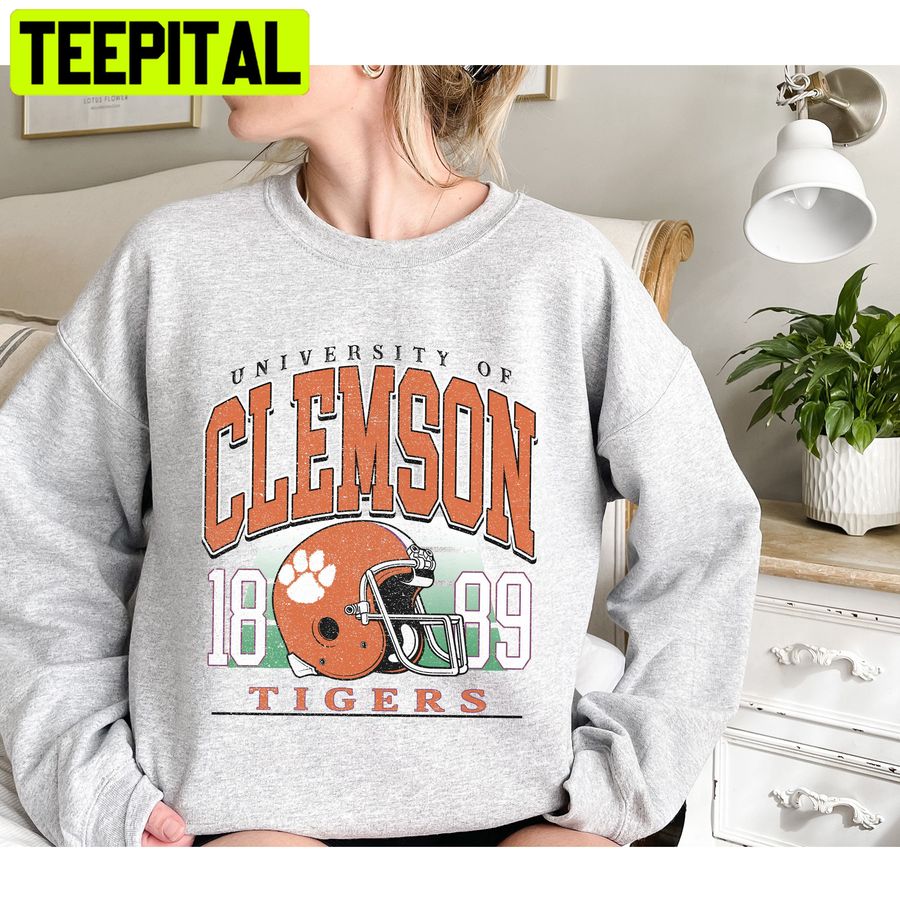 Vintage University Of Clemson 1899 Football Clemson Trending Unisex Sweatshirt