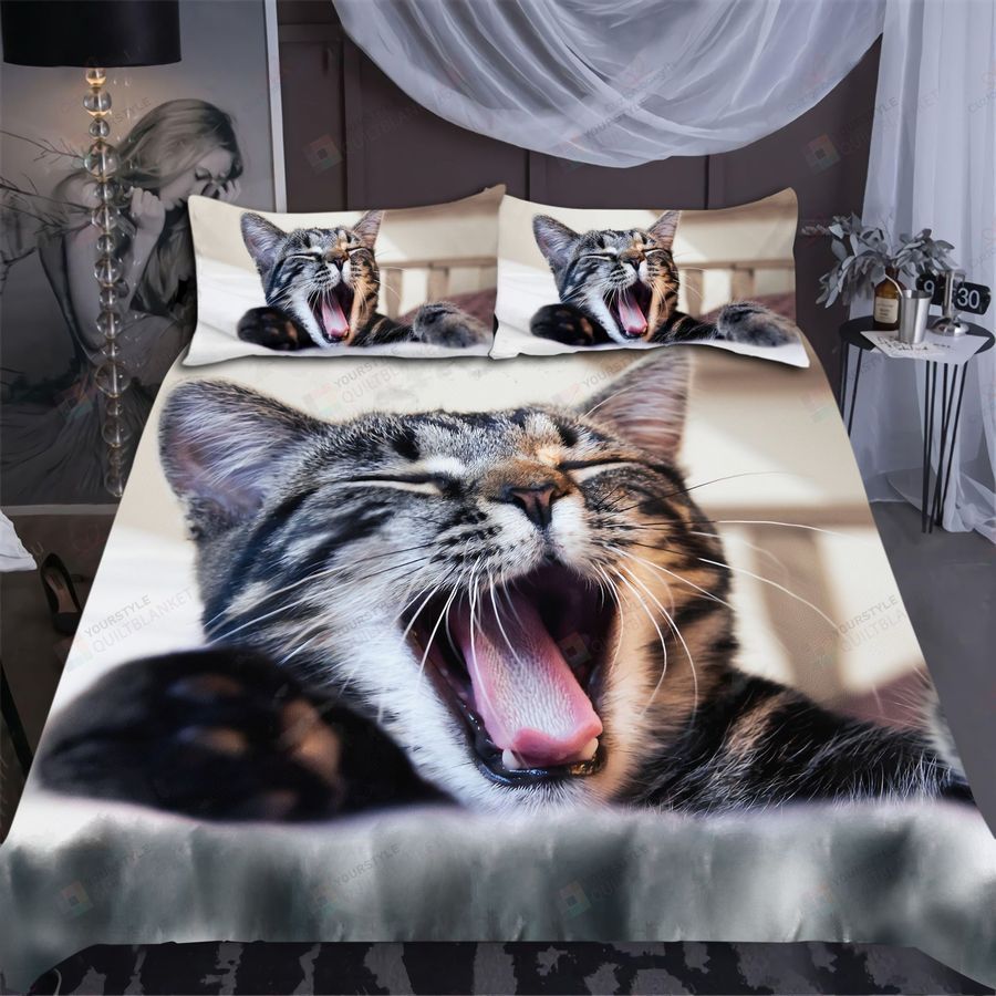 Yawning Cat Bed Sheets Duvet Cover Quilt Bedding Set